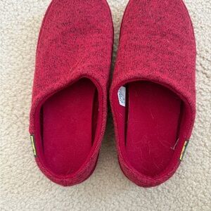 L.L. Bean Red Women's Slippers